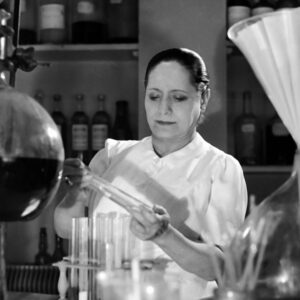 HELENA RUBINSTEIN: THE WOMAN WHO INVENTED BEAUTY